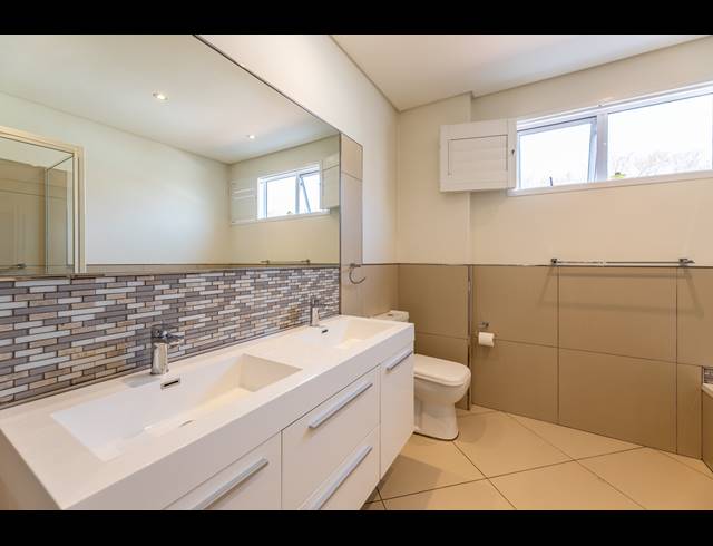 4 BEDROOM TOWNHOUSE FOR SALE IN RIVONIA
